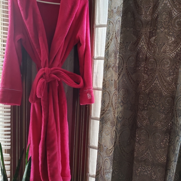 Victoria Secret Robe - Picture 4 of 4